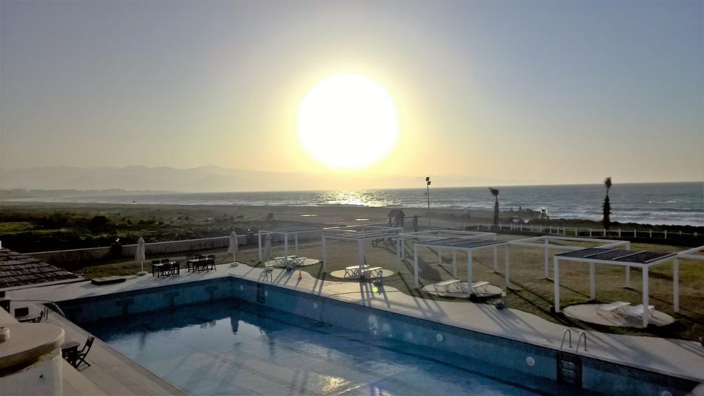 Aphrodite Beachfront Penthouse Apartment Ghaziveran Екстер'єр фото